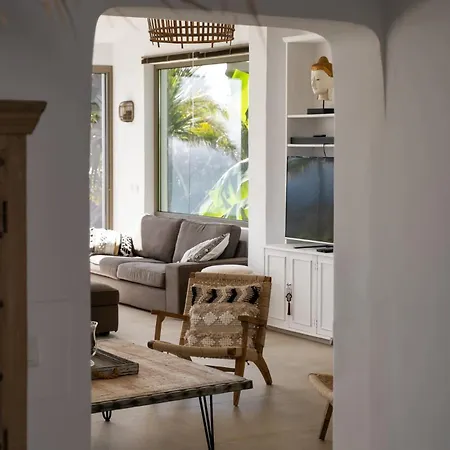 Bed & Breakfast In Eden Palm *