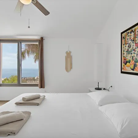 Bed & Breakfast In Eden Palm Pensión