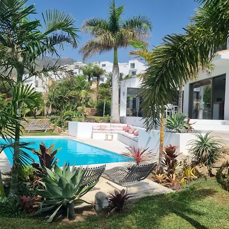 Bed & Breakfast In Eden Palm