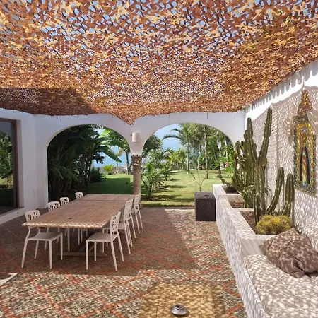 Pensión Bed & Breakfast In Eden Palm