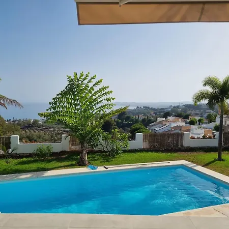 Bed & Breakfast In Eden Palm Pensión Benalmádena